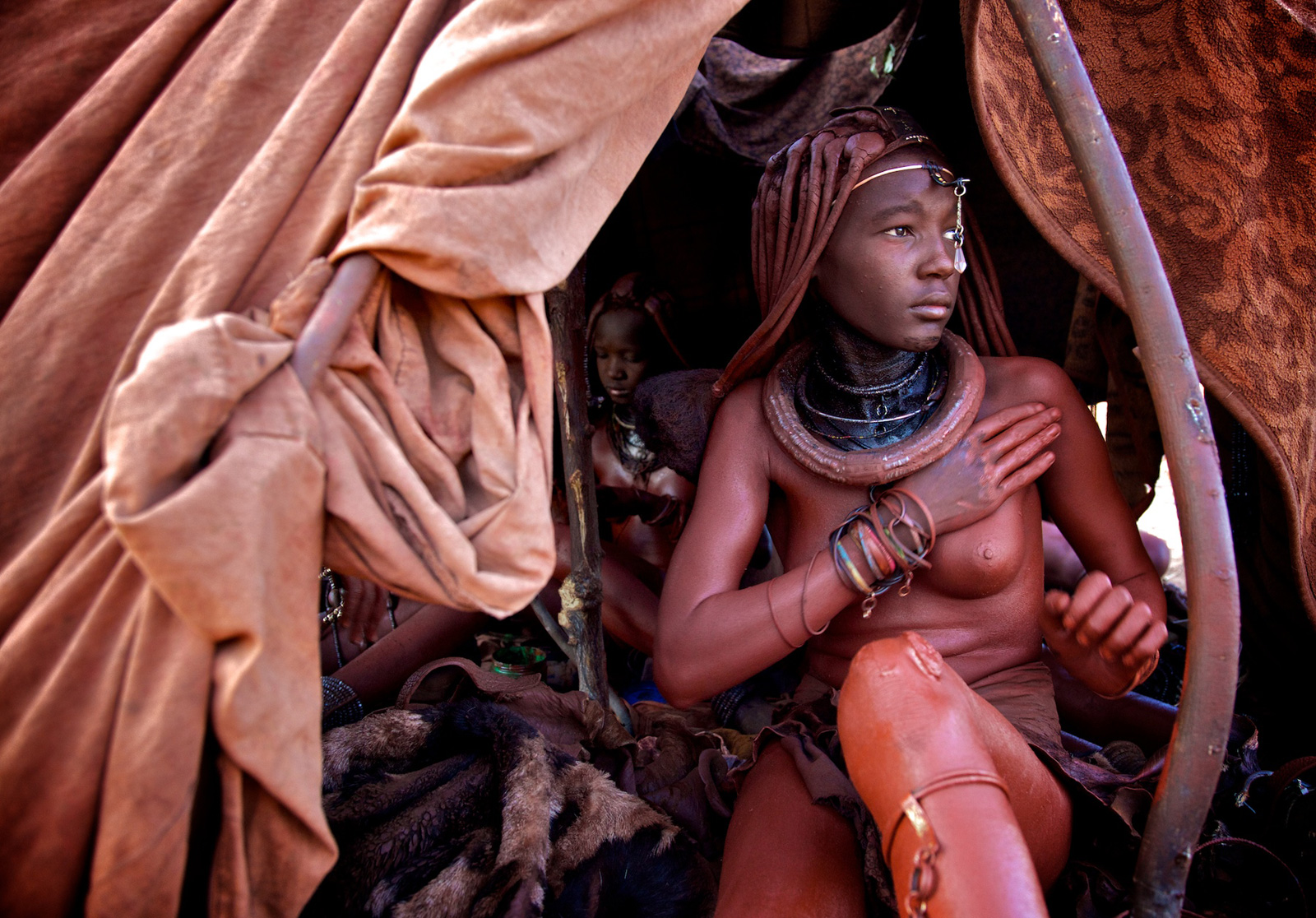 Himba-women-namibia-alegra-ally-11