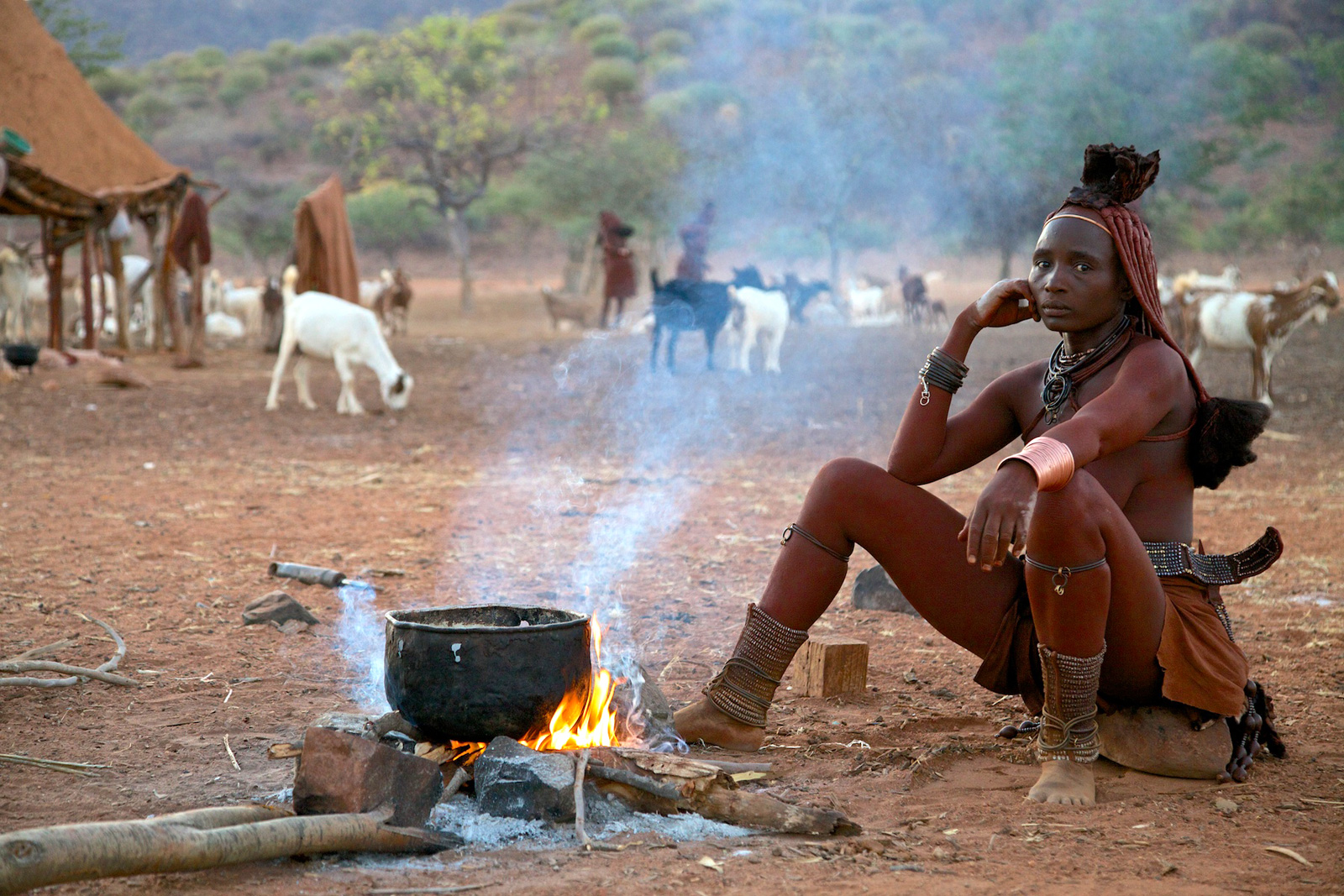 himba-woman-namibia-fire