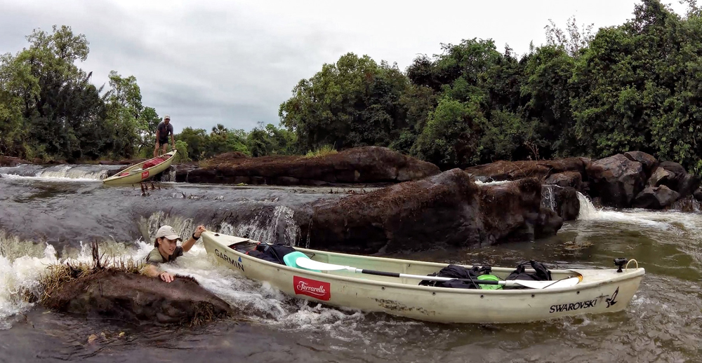 floating-canoes-river-expedition 2