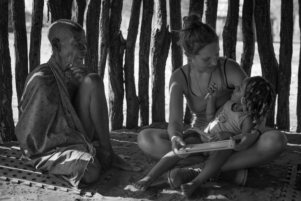 Meeting Ndjinaa, who was chained for 20 years because her community was unable to diagnose her dementia and believed that she was bewitched. Koos worked alongside the Michelle Group Trust to teach locals about this illness and they have built a dementia clinic in the area.