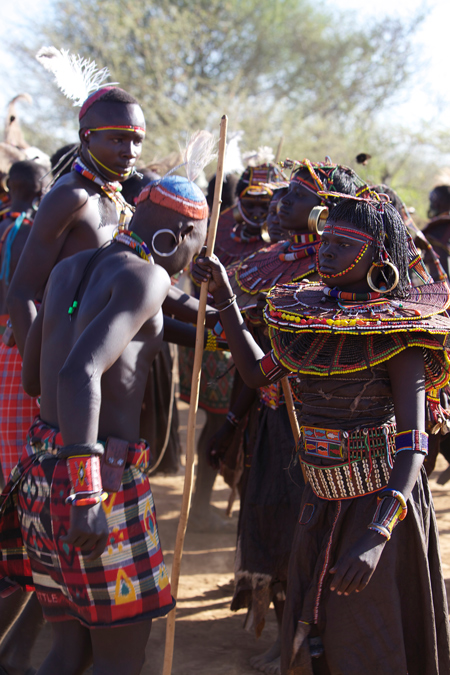 Visiting Kenya's Pokot tribe by helicopter - Africa Geographic