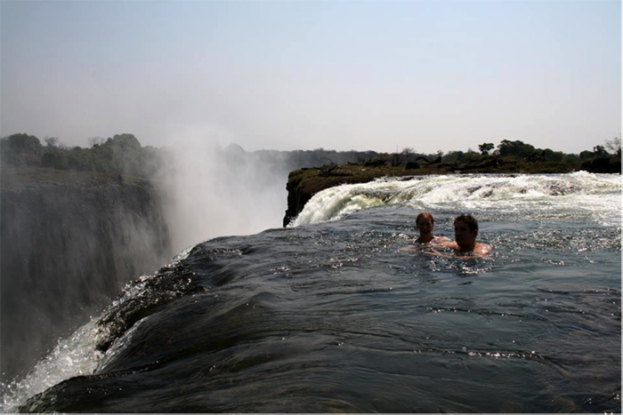 Tis the season to swim in Devil's Pool! - Africa Geographic