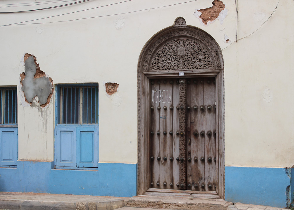 stone-town-double-door