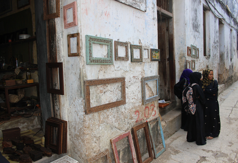 stone-town-photo-frames