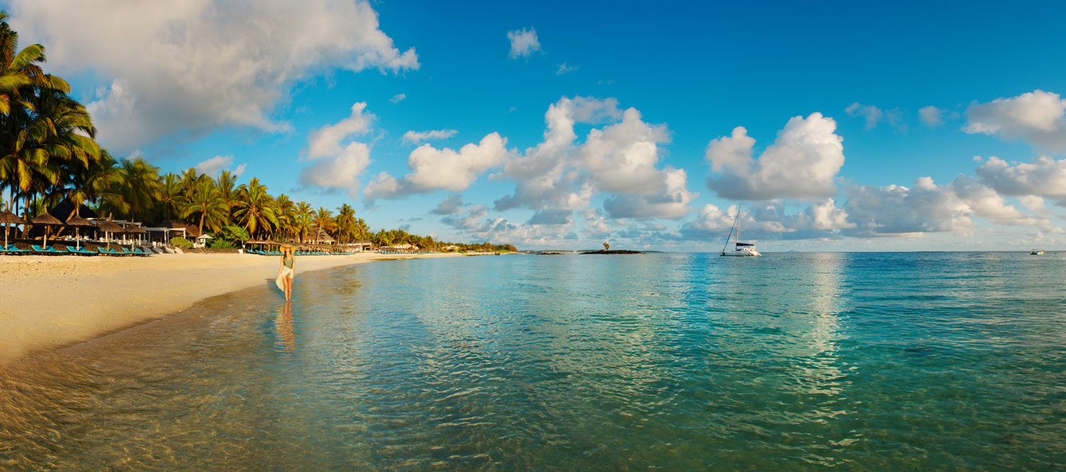 belle-mare-plage-2016-beach-sunrise-panorama