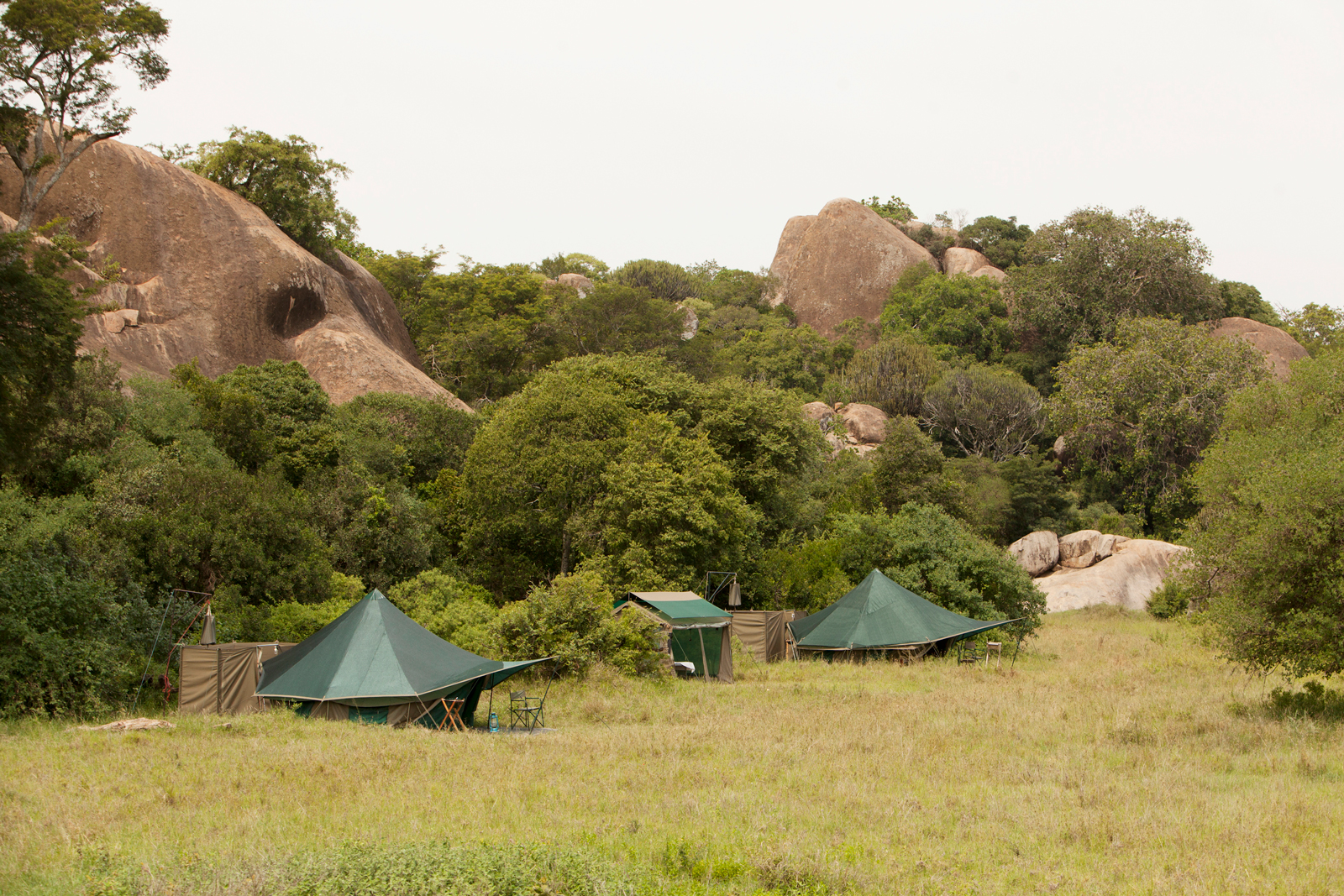 Wayo camp sites are off the beaten track and often secreted away in rocky areas or under riverine trees