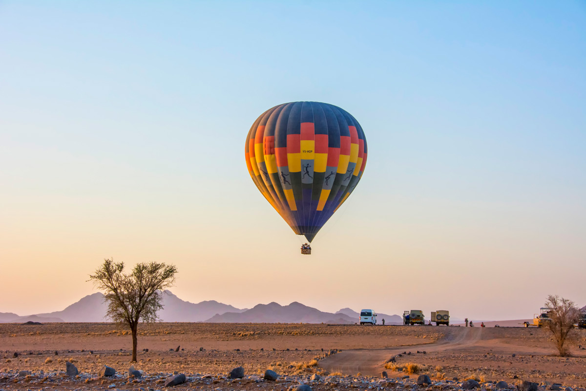 Early morning hot air balloon over Sossusvlei, Namibia © Dale G. Davis