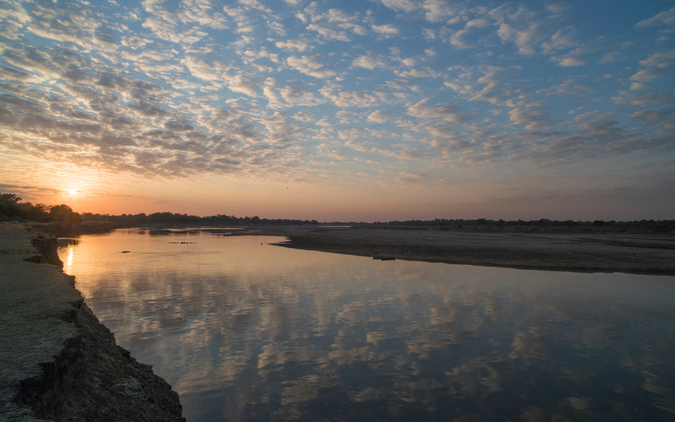 The Luangwa River at sunrise © WWF Zambia