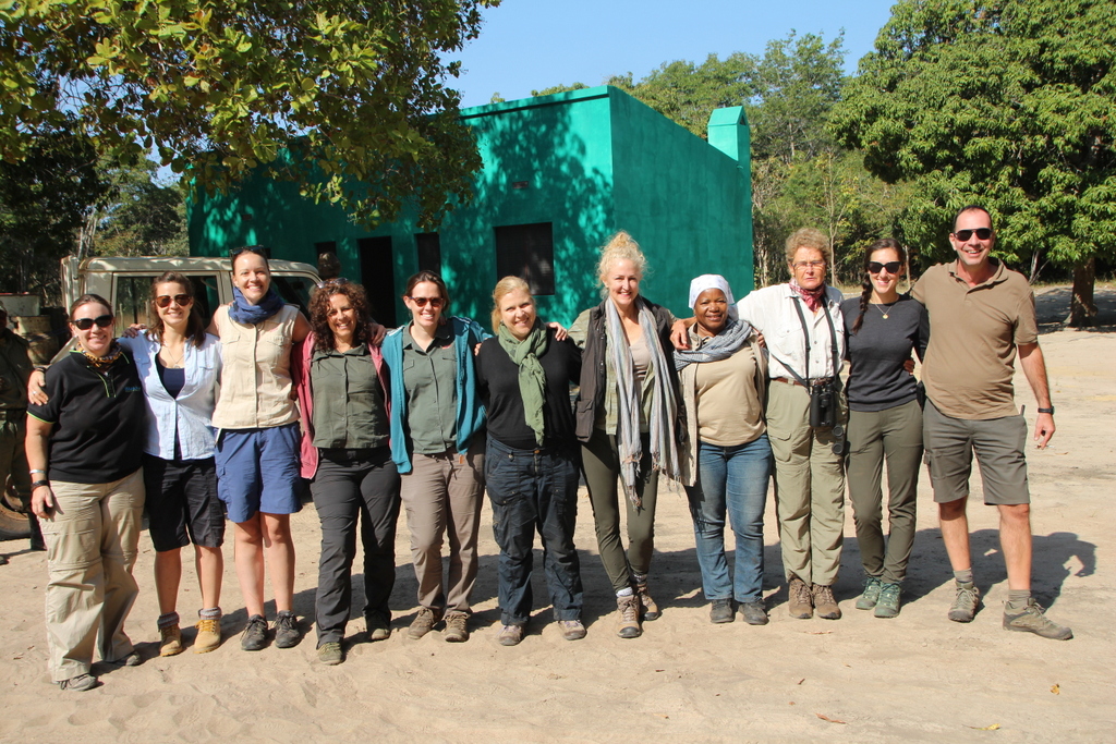 Crew for JWP, Elephants Alive, ANAC (Administração Nacional das Áreas de Conservação) and Gilé 